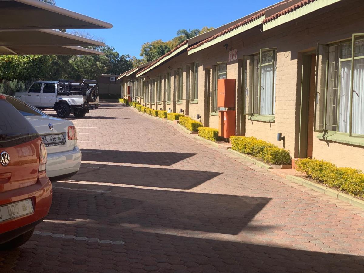Polokwane Lodge Exterior foto